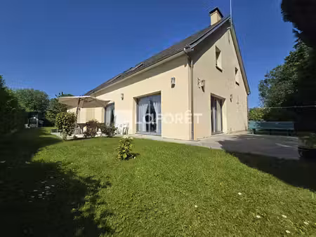 aux portes de granville : magnifique propriété contemporaine