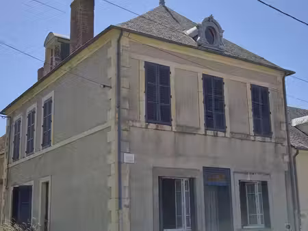 maison bourgeoise type f5! elle a tout d'une grande!
