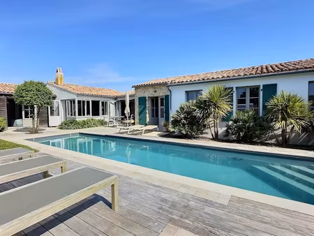 vente maison 5 pièces 162 m² à loix (17111)  1 490 000 €