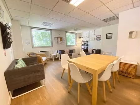 location bureaux 15 m² à 235 m²