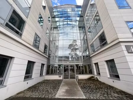 location bureaux 160 m²