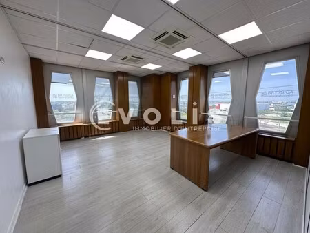 location bureaux 88 m²
