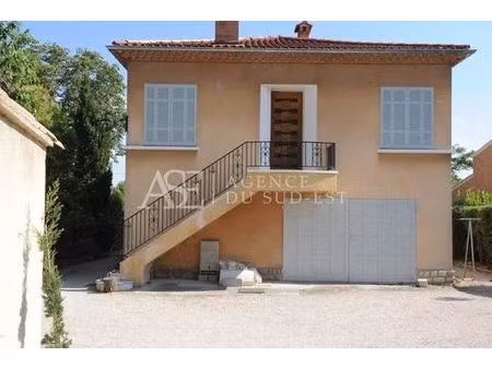 maison de 5 pièces de luxe en location à aix-en-provence  france