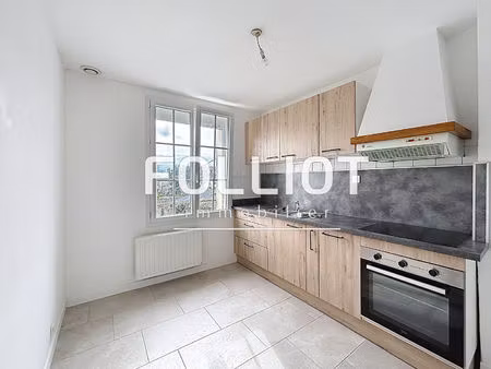 a louer - appartement rénové 2 pièces - periers