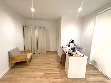 location locaux professionnels 0 pièces 28 m² à frontignan (34110)  495 €