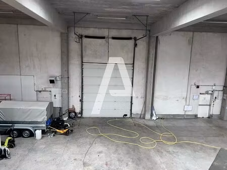 location local d’activités vitry sur seine 94400 720m²