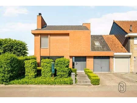 immeuble mixte à vendre à kwadestraat 107 gullegem (rbw02864)