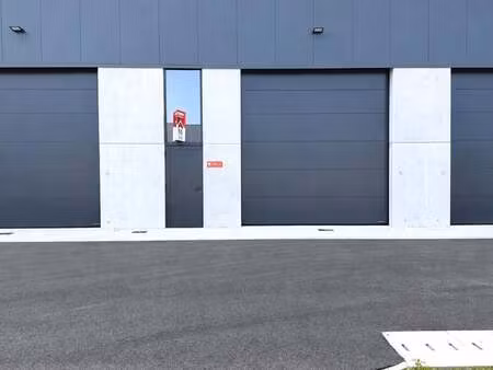 bien professionnel à louer à zwevezele € 625 (lon0y) | zimmo