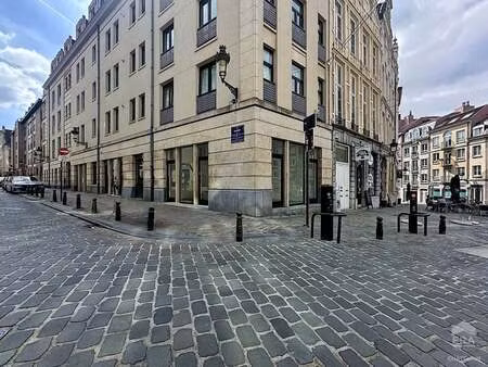 bien professionnel à louer à bruxelles € 900 (lomni) - era châtelain (schuman) | zimmo