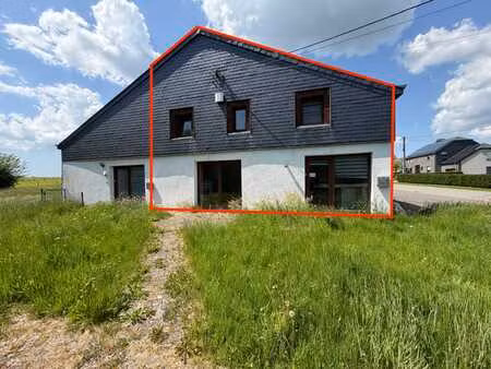 a vendre: appartement 2 chambres dans le village de freux