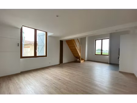location appartement  57.28 m² t-2 à escatalens  620 €
