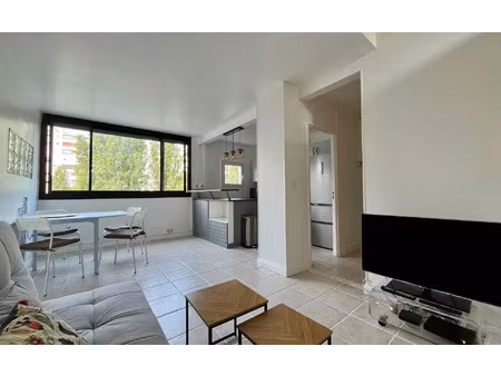 location appartement  58.74 m² t-3 à fresnes  1 140 €