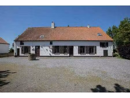 domaine avec villa et b&b