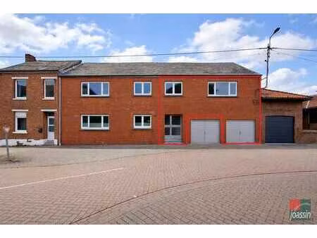 appartement 1 chambre + bureau avec garage et jardin commun