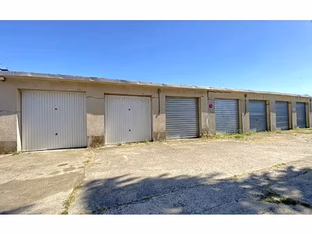 stationnement vernet 18 m² t- à vendre  22 000 €