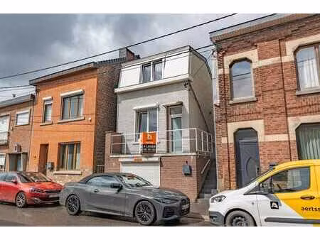maison 2ch avec garage !