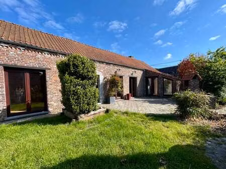 charmante maison avec jardin et double garage