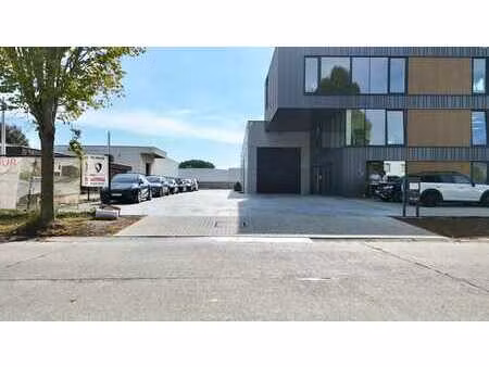 nieuwbouw magazijn 295m² met vlotte verbinding richting e...