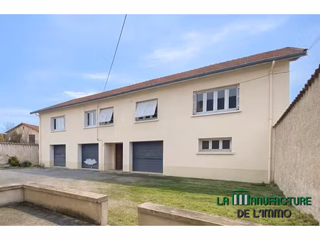 immeuble / sury le comtal-a proximite des commodites / ideal