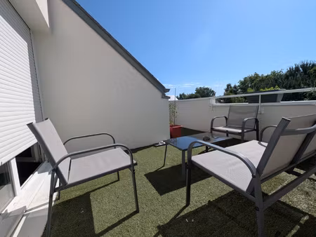 appartement t2 de charme avec terrasse dernier étage ple