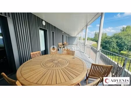 location bureaux 152 m²
