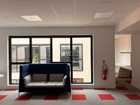location bureaux 1 331 m²