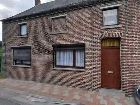 maison 3 façades  à rénover