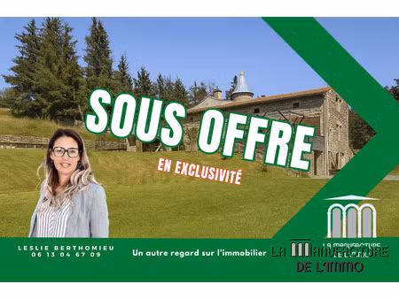 magnifique corps de ferme renove sur la commune de rochetail