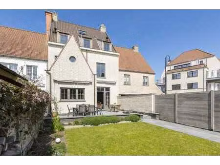 spacieuse maison avec 4 chambres à vendre à heulebrug!