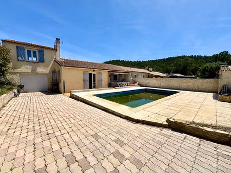 maison t5 de 102 m² - piscine et garage