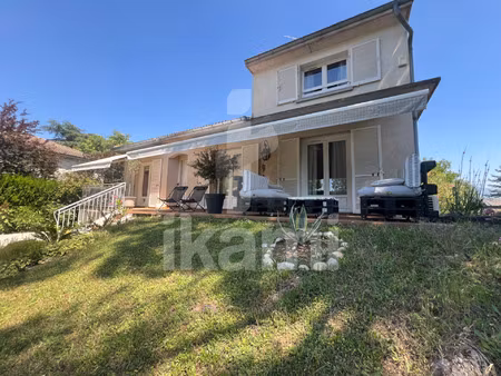 superbe maison de 130 m2 avec garage