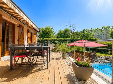 exclusivité – maison individuelle de plain-pied rénovée avec grand jardin au calme en cœur