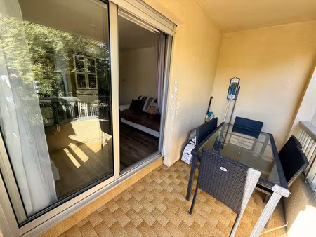 studio meuble pin rolland 26m2 balcon