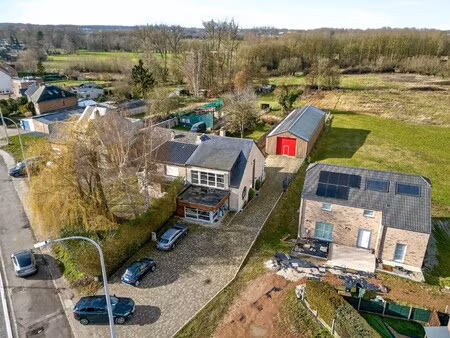 hob bebouwing met loods & 3 slaapkamers te meerbeke