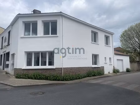 maison dans le bourg d'aizenay