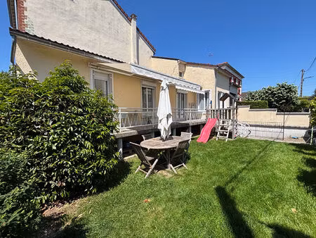 maison familiale d'environ 65 m² / 100 m² au sol / terrain 197 m² / 15 min rer et commerce