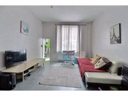 spacieux duplex 3 ch. entièrement rénové