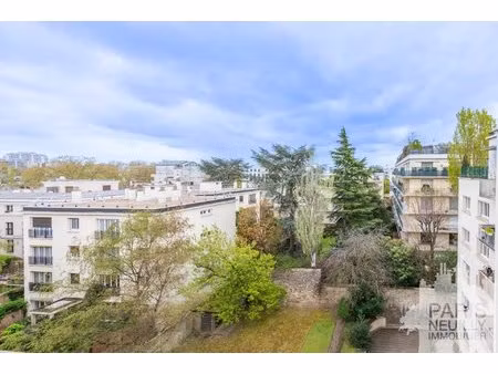 neuilly sur seine- saussaye / bineau: 4/5 pieces + balcon