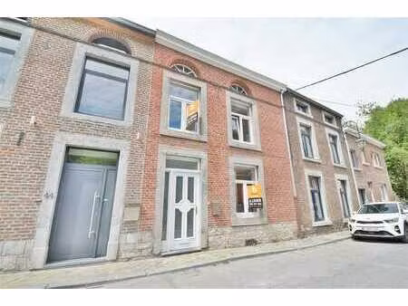 charmante maison 2ch en plein coeur de huy !