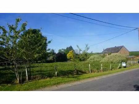 terrain de 678 m² en zone d'habitat