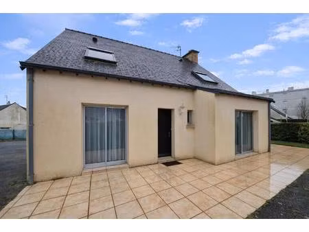 maison auray gare