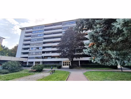 location appartement 3 pièces 63 m² à grenoble (38000)
