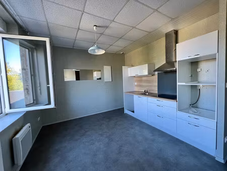 location appartement 1 pièce 26 m² à sévérac d’aveyron (12150)
