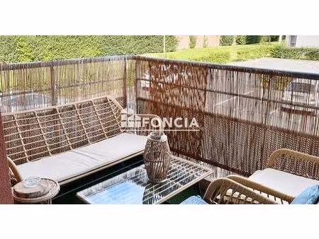 t2 avec balcon parking vendu libre d occupation