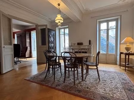 t6 meuble centre ville exceptionnel