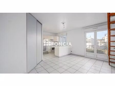 appartement t3 dupex avec balcon en centre-ville