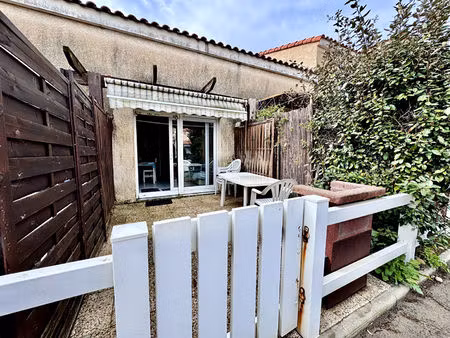 appartement 100 mètres de la plage avec jardin et parking .frontignan plage