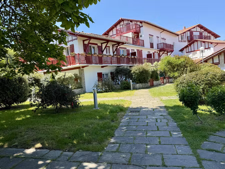 appartement 1 pièce  35 m2  à 200 m de la plage