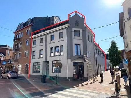 immeuble mixte (7 appartements + rez commercial)