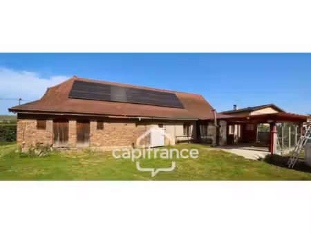 ferme bressane 3 chambres avec dépendances  terrain et panneaux solaires – sagy (71)